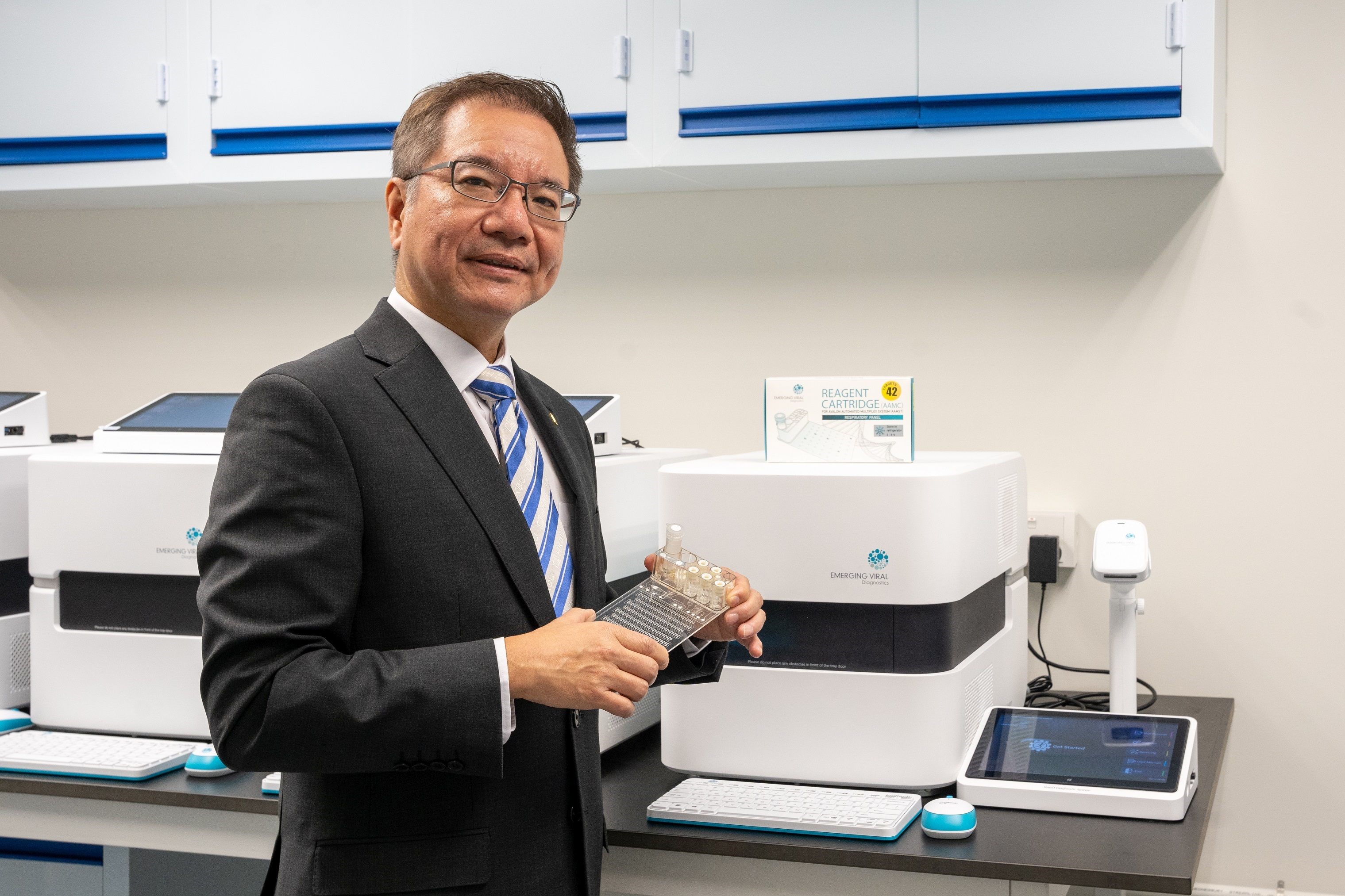 The Automated Multiplex Diagnostics System developed by Professor Terence Lau, Interim Chief Innovation Officer of Hong Kong Baptist University (HKBU), has been recommended in the 2024 Compendium of Innovative Health Technologies for Low-resource Settings published by the World Health Organization (WHO).